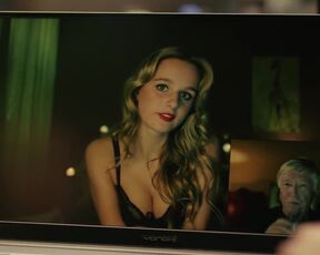 Lieselotte Voss hot - Solo für Weiss Todesengel (2022)