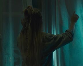 Aleksandra Dolya - Chetvertaya stena (2019) Sexy Movie Scene