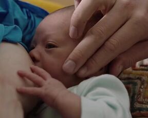 Anja Antonowicz, Wolke Hegenbarth - Toni, männlich, Hebamme s01e01 (2019) Naked Scenes