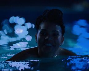 Jillian Mercado, Arienne Mandi, Carmen LoBue nude- The L Word Generation Q (2022) s03e07 Lesbian Kiss