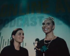 Janina Fautz nackte - Auris der Fall Hegel (2022) Sex Episode