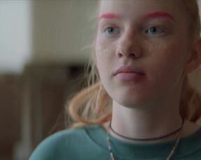 Elizaveta Ishenko topless - Alice can't wait (2022) s01-e04 Russian Topless Scene