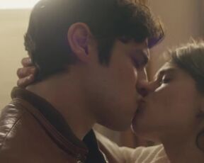 Luisa Arraes hot sexy - Duetto (2022)