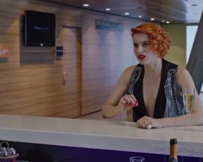 Lisa-Lena Tritscher - Wischen ist Macht s01e10 (2019) Sexy Scenes