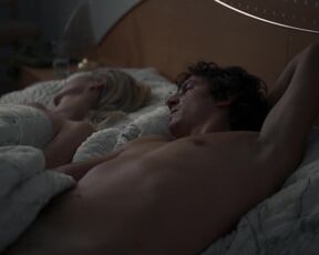 Hilde Dalik nackte - Für immer tot (2022) Topless German Actress