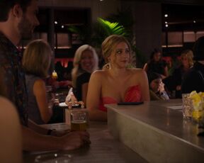 Lili Reinhart, Aisha Dee sexy - Look Both Ways (2022)