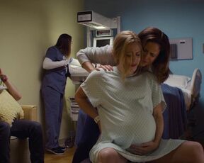 Lili Reinhart, Aisha Dee sexy - Look Both Ways (2022)