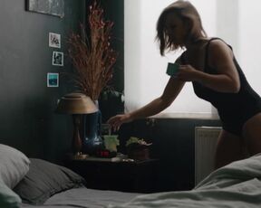 Caroline Taillet nude - La Théorie du Y (2022) s03-e05 Hot Bath Scene