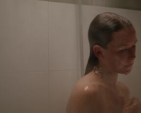 Caroline Taillet nude - La Théorie du Y (2022) s03-e05 Hot Bath Scene