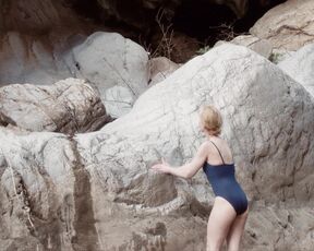 Franziska Petri nude - Off Season (2019) Sex scene