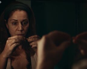 Ulrike C. Tscharre sex - Höllgrund (2022) s01e04 Dressing Scene