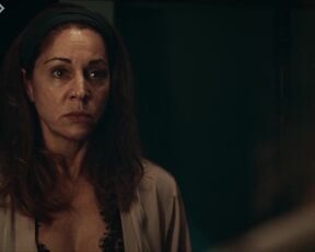 Ulrike C. Tscharre sex - Höllgrund (2022) s01e04 Dressing Scene