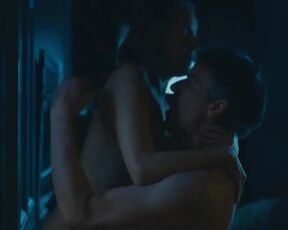 Valery Tscheplanowa, Amy Benkenstein nackte - Das Haus der Träume (2022) s01e03