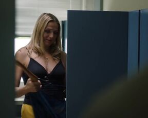 Tanja Wedhorn sexy - Praxis mit Meerblick (2021) s01e11