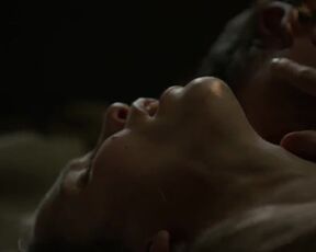 Déborah François, Margot Bancilhon nude - L'île prisonnière (2022) Hot&Sex episodes