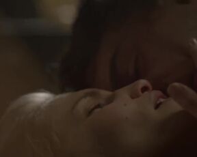 Déborah François, Margot Bancilhon nude - L'île prisonnière (2022) Hot&Sex episodes