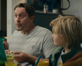 Audrey Fleurot - HPI Haut Potentiel Intellectuel (2022) s02-e02 funny bath scene