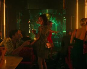 Marie Zabukovec, Megan Northam nude - Notre-Dame s01e01e04e05 (2022)