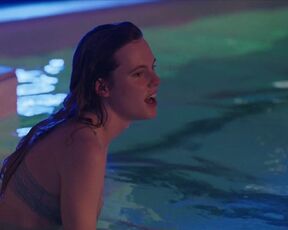 Juju Di Domenico sexy - Blackout s01e04 (2023) Hot Actress