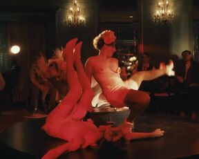 Naemi Florez, Amy Benkenstein sexy - Das Haus der Träume  (2022) s01e01-04