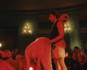 Naemi Florez, Amy Benkenstein sexy - Das Haus der Träume  (2022) s01e01-04