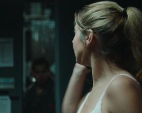 Michelle Renaud nude - Corazonada (2022) Strip Scene. Hot Nudity