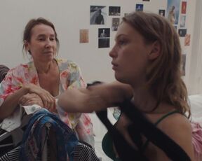 Lou Lampros nude - Ma nuit (2021)