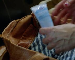 Tanja Wedhorn, Anna Herrmann hot - Fritzie-Der Himmel muss warten (2022)  s03e01-02