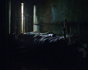 Florence Pugh sexy - The Wonder (2022) Masturbatingand Sex scene