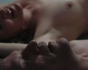 Rachel Braunschweig Nude. Spagat (2020) TOPLESS