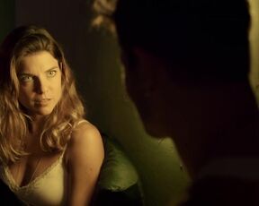 Antonia Bill, Maike Johanna Reuter nude  - Vierwändeplus (2022) s01s02