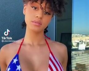 This honey determined to hypnotize with her udders - Flash Tits