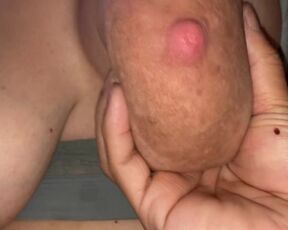 Fledgling Phat Booby takes a Selfie Vid while getting stroked
