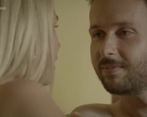 Sexy Milena Minichova Nude - Trpaslík s01e05 (2017) 