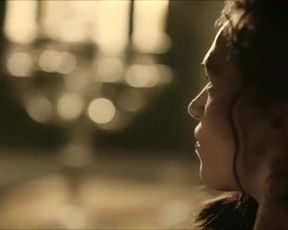 Hot actress Anna Brewster, Maddison Jaizani Nude - Versailles (FR 2015) s1e3-6-9 