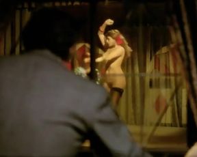 Hot scene Carole Bouquet, Angela Molina Nude - That Obscure Object of Desire (1977) 