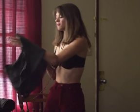 Hot actress Kristin Wallace, Lyndsy Fonseca sexy – Moments of Clarity (2016) 