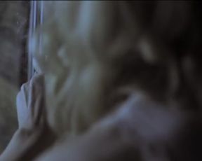 Sexy Amanda Baker sexy – Lizzie (2012) 