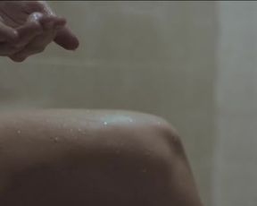 Sexy Amanda Baker sexy – Lizzie (2012) 