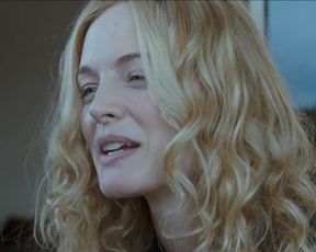 Sexy Heather Graham, Jaime Winstone, Meredith Ostrom, Amanda Seyfried nude and hot – Boogie Woogie (2009) 