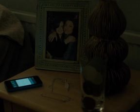 Sexy Florence Pugh - Marcella s01e01 (2016) 