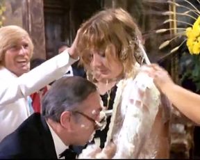 Hot scene Laura Gemser Nude - Emmanuelle In America (IT 1976) 