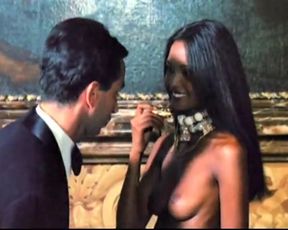 Hot scene Laura Gemser Nude - Emmanuelle In America (IT 1976) 