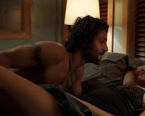 Hot actress Teresa Palmer Sexy - Lights Out (2016) 