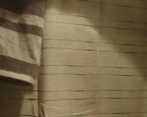 Hot actress Teresa Palmer Sexy - Lights Out (2016) 