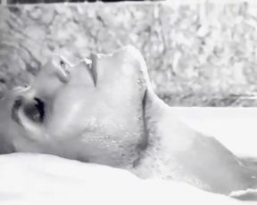 Hot actress Day 10 - Heidi Klum by RANKIN (LOVE Advent 2016) 