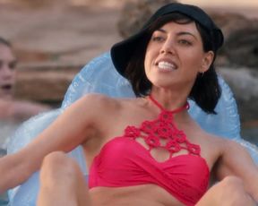 Hot scene Sugar Lyn Beard nude, Aubrey Plaza naked, Anna Kendrick and Alice Wetterlund - Mike & Dave Need Wedding Dates (2016) 