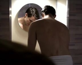 Sexy Lauren Lee Smith Nude - Hindenburg (DE 2011) 