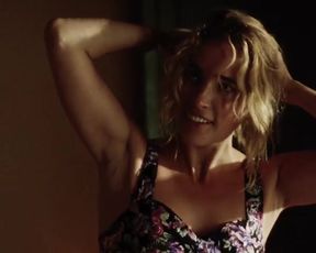 Sexy Vahina Giocante Nude - 30 Beats (2012) 