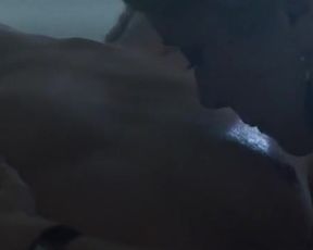 Sexy Susan Sarandon, Catherine Deneuve Nude - The Hunger (1983) 